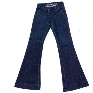 Like New Dark Wash Guess Jeans